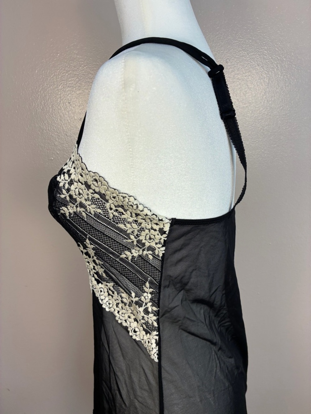 Wacoal Embrace Lace Mesh Lingerie Slip Dress Chemise Whimsygoth - Picture 4 of 10